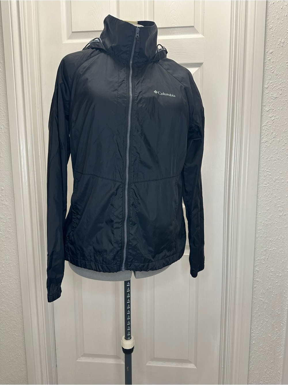 Columbia Black Packable Hooded Shell Jacket
